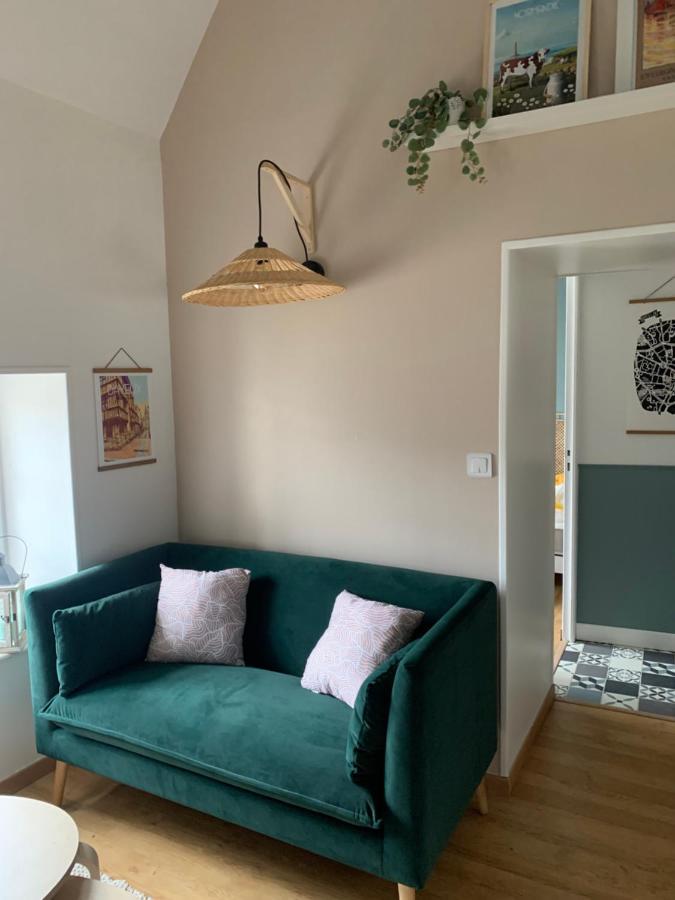 Charmant Appartement Renove バイユー エクステリア 写真